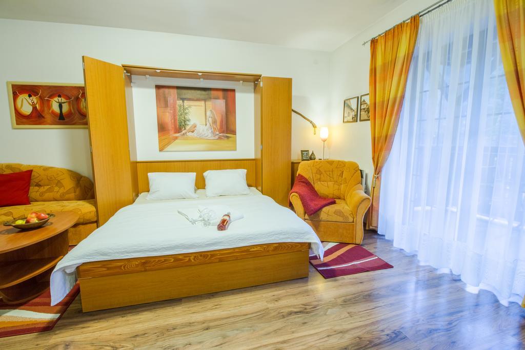 רוז'ומברוק Vila Helena - Apartment Helena 2 חדר תמונה